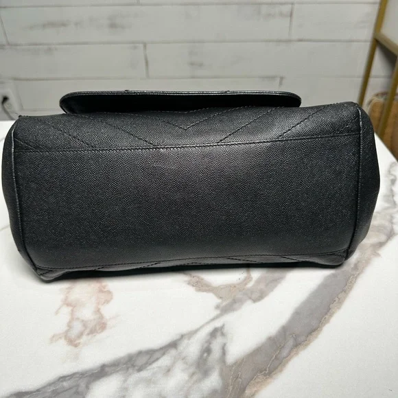 SOLD ❌❌❌ Yves Saint Laurent Black Chevron Shoulder Bag with Gold Chain - Picture 8 of 15